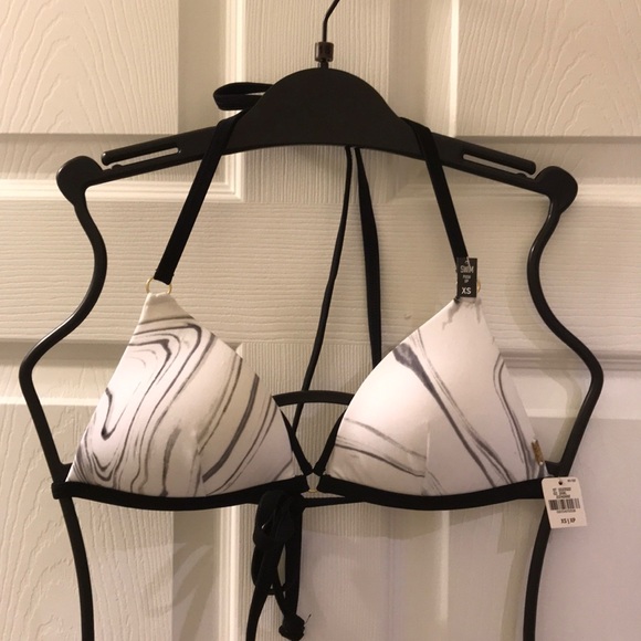 Top only 💖VS PINK Bikini Triangle Halter - Picture 2 of 6